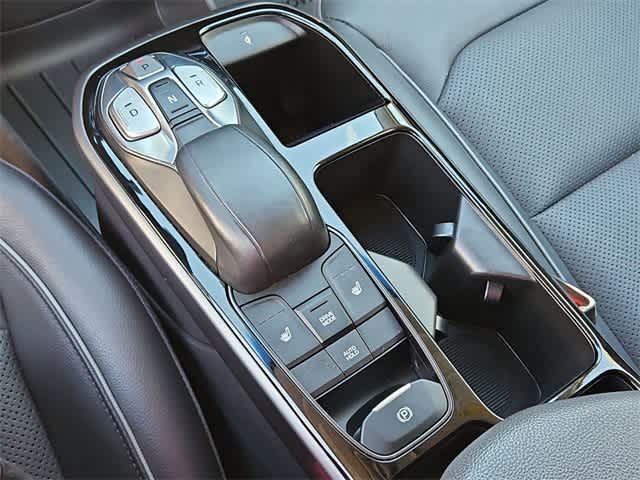 Thumbnail: 2020 Hyundai Ioniq - 32