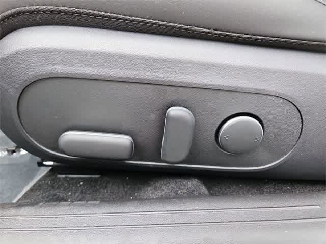 Thumbnail: 2025 Hyundai Ioniq 6 - 17