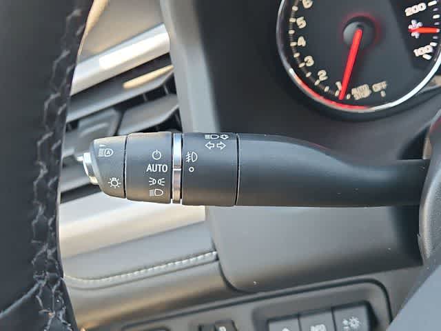 Thumbnail: 2023 GMC Acadia - 27