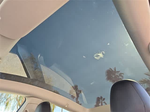 Thumbnail: 2022 Tesla Model Y - 19