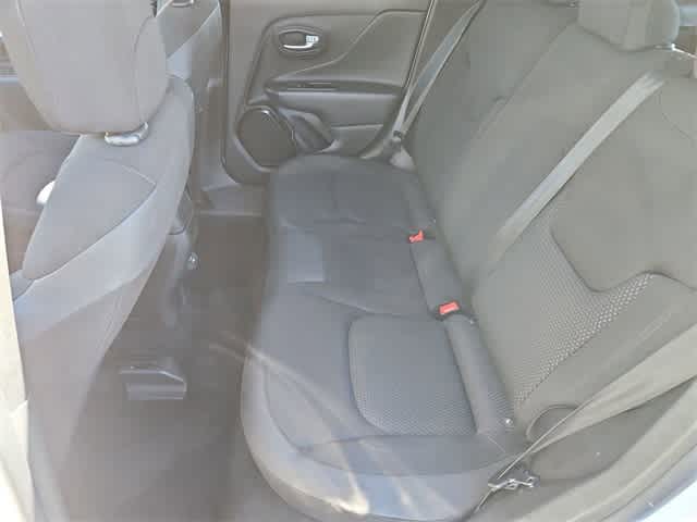 Thumbnail: 2018 Jeep Renegade - 19