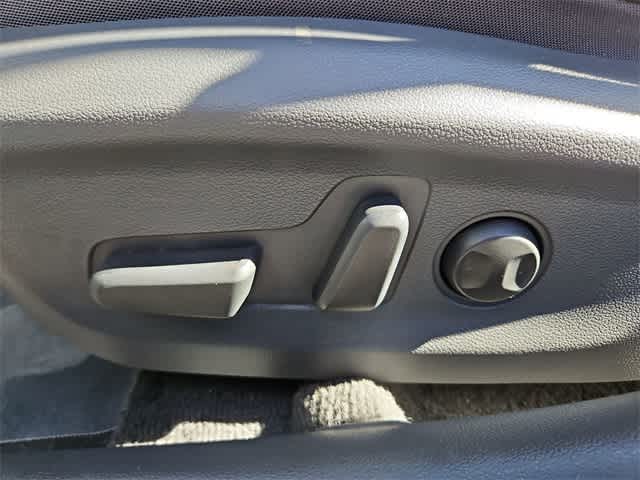 Thumbnail: 2020 Hyundai Ioniq - 16