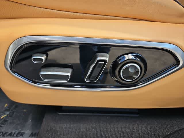 Thumbnail: 2022 Jeep Grand Cherokee - 18