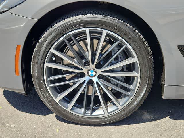 Thumbnail: 2021 BMW 5 Series - 13