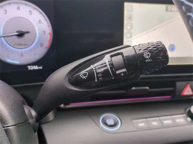 Thumbnail: 2025 Hyundai Elantra - 25