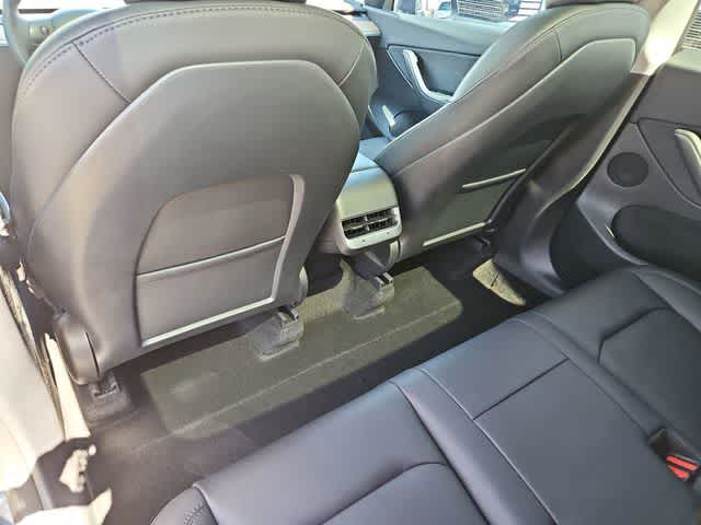 Thumbnail: 2022 Tesla Model Y - 18