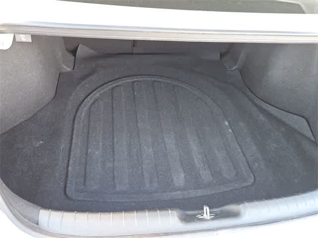 Thumbnail: 2024 Hyundai Elantra - 32