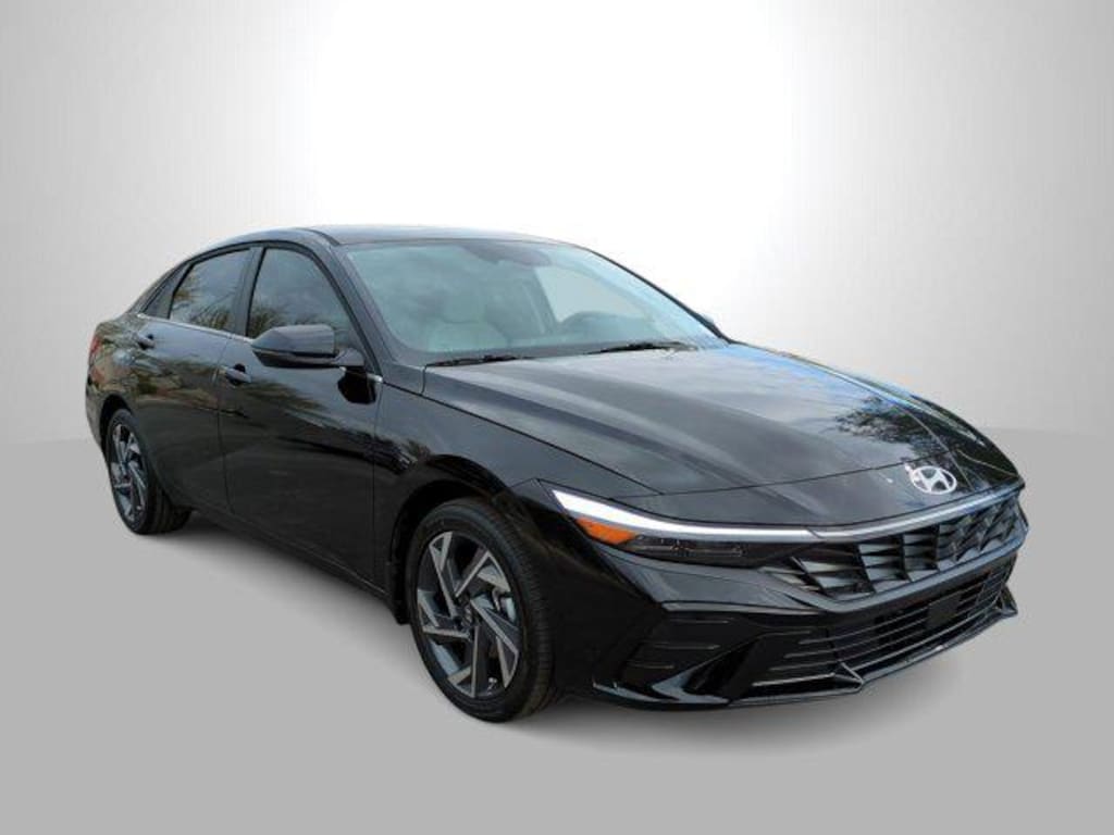 New 2026 Hyundai Elantra Hybrid Limited Sedan