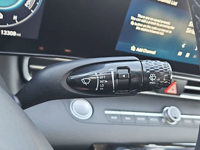 Thumbnail: 2025 Hyundai Elantra - 24