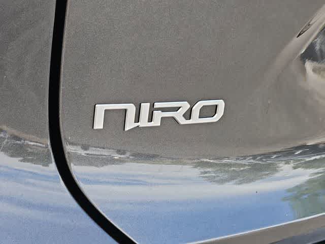 Thumbnail: 2025 Kia Niro - 12