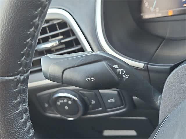 Thumbnail: 2016 Ford Edge - 27