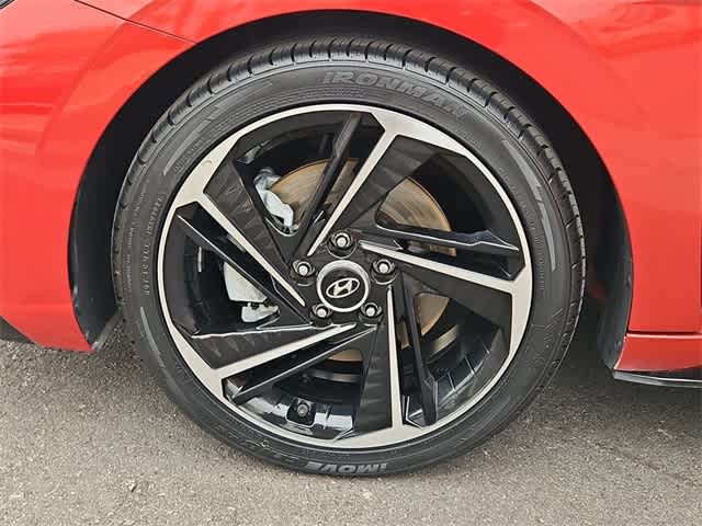 Thumbnail: 2022 Hyundai Elantra - 13