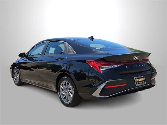 Thumbnail: 2024 Hyundai Elantra - 6