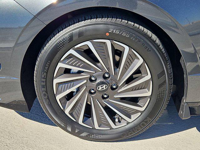 Thumbnail: 2026 Hyundai Sonata - 13