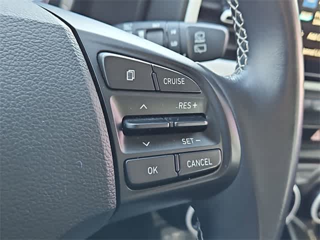 Thumbnail: 2022 Hyundai Venue - 23