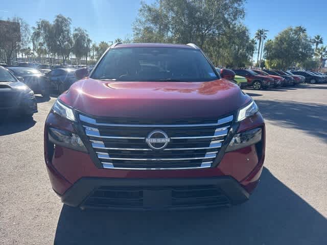 2024 Nissan Rogue SV's photo