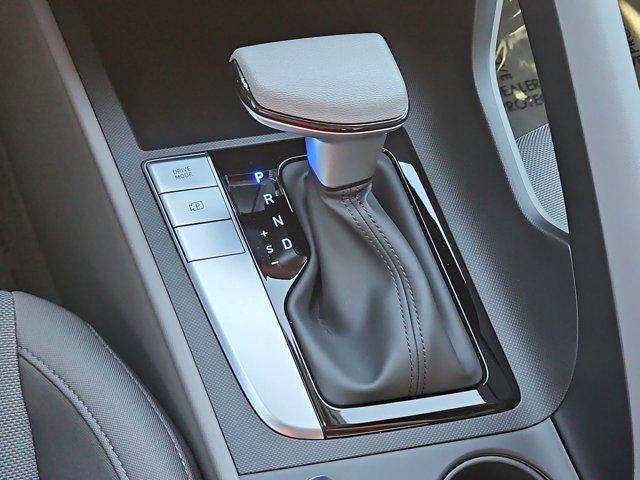 Thumbnail: 2025 Hyundai Elantra - 29