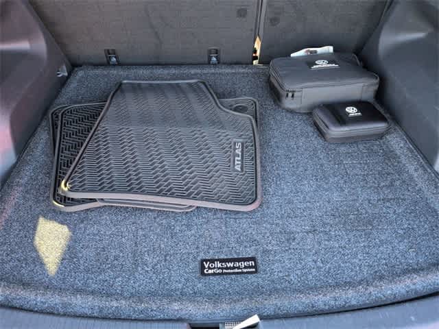 Thumbnail: 2021 Volkswagen Atlas - 36