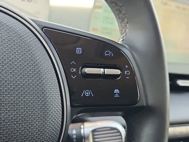 Thumbnail: 2023 Hyundai Ioniq 5 - 24