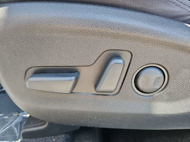 Thumbnail: 2016 Hyundai Tucson - 18