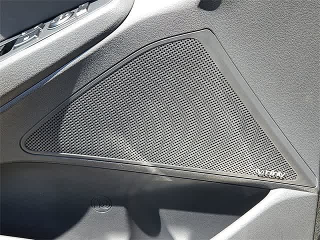 Thumbnail: 2018 Hyundai Ioniq - 31
