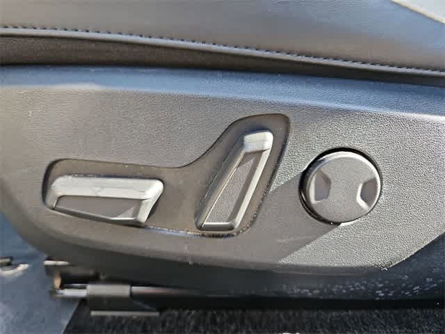 Thumbnail: 2023 Kia EV6 - 17