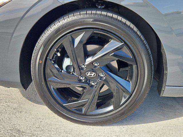 Thumbnail: 2026 Hyundai Elantra - 13