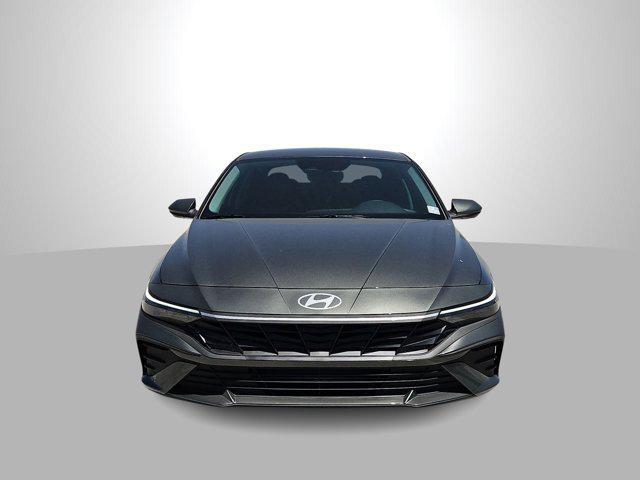 Thumbnail: 2026 Hyundai Elantra - 3