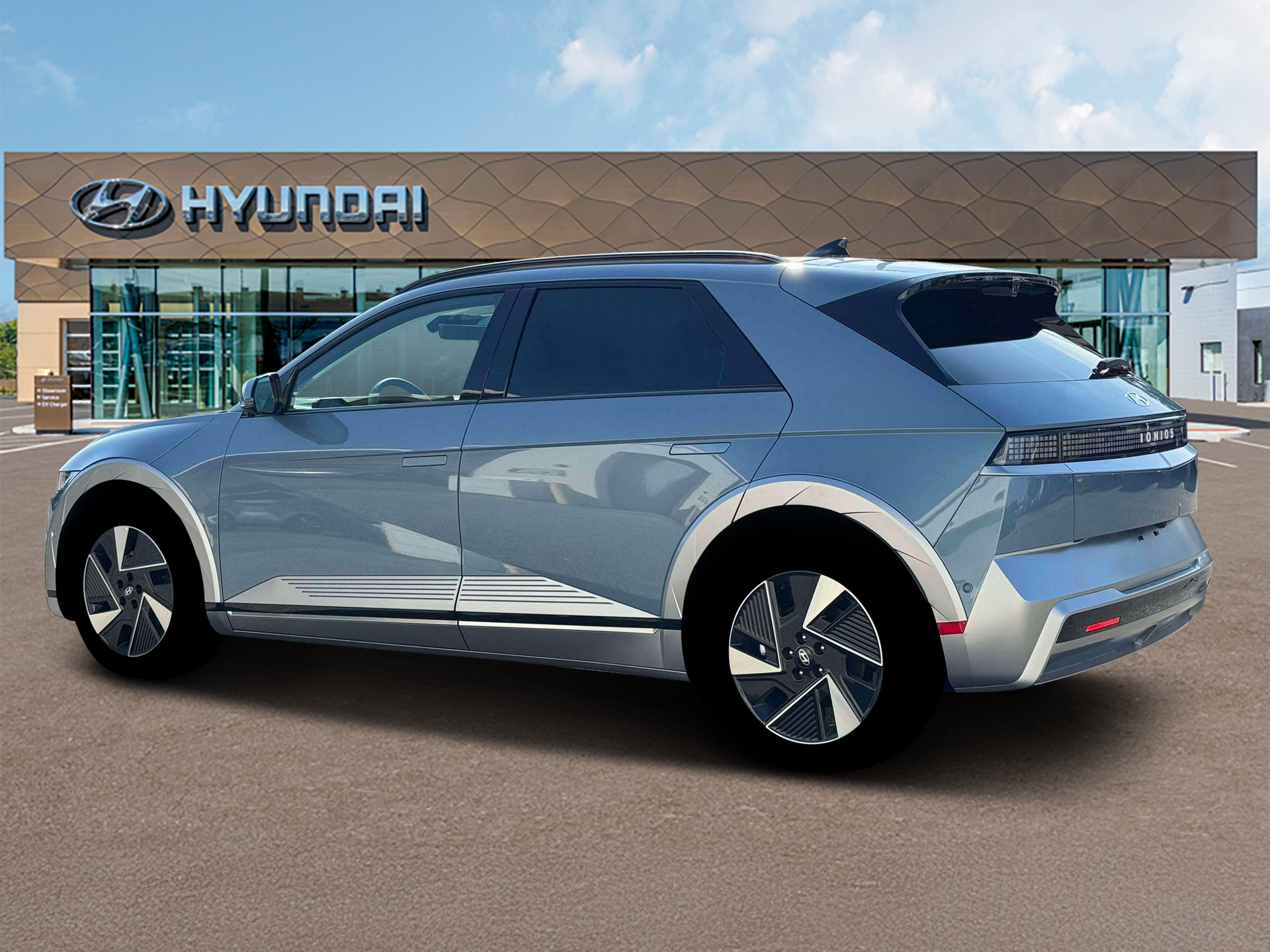 Thumbnail: 2026 Hyundai Ioniq 5 - 4