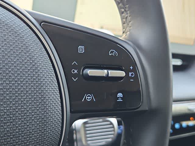 Thumbnail: 2023 Hyundai Ioniq 5 - 24