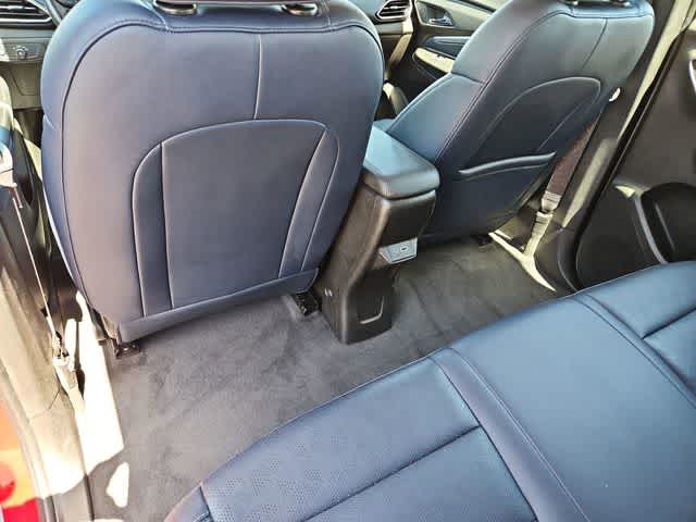 Thumbnail: 2022 Chevrolet Bolt EUV - 18