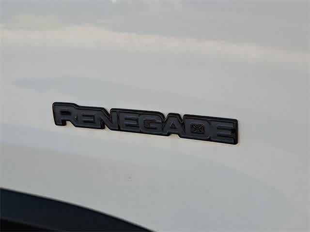 Thumbnail: 2018 Jeep Renegade - 13