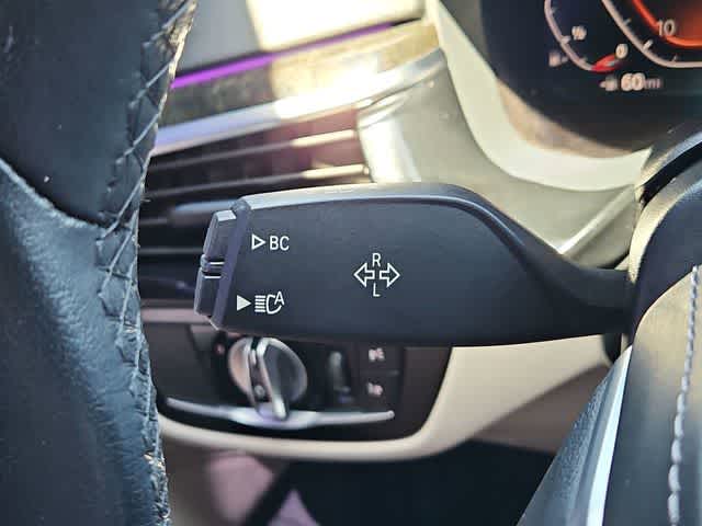 Thumbnail: 2021 BMW 5 Series - 27