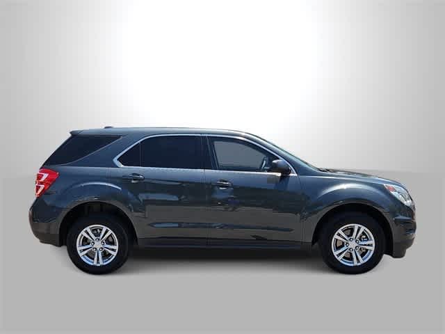 2017 Chevrolet Equinox LS 9