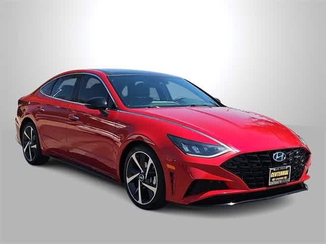 2021 Hyundai Sonata SEL Plus photo 2
