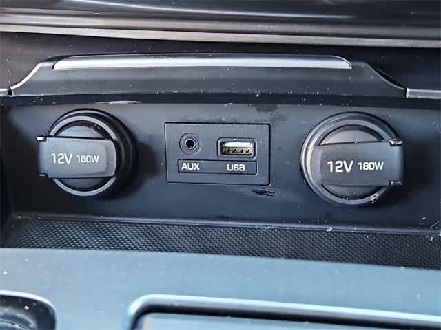 Thumbnail: 2016 Hyundai Genesis - 32