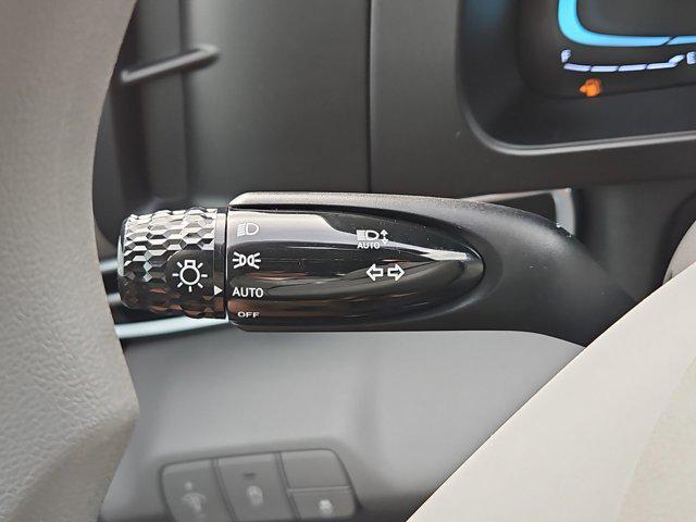 Thumbnail: 2026 Hyundai Elantra - 25