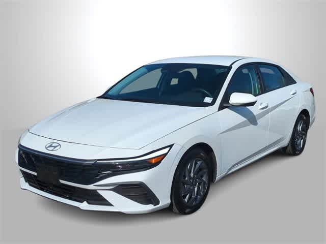 Thumbnail: 2024 Hyundai Elantra - 4