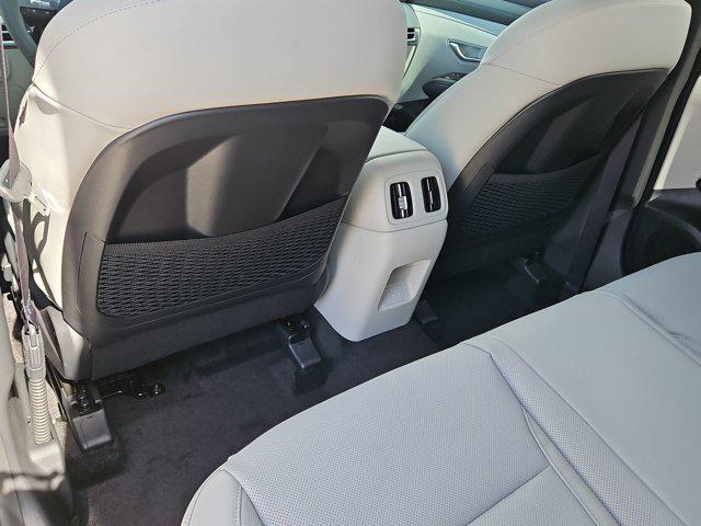 Thumbnail: 2025 Hyundai Tucson - 18