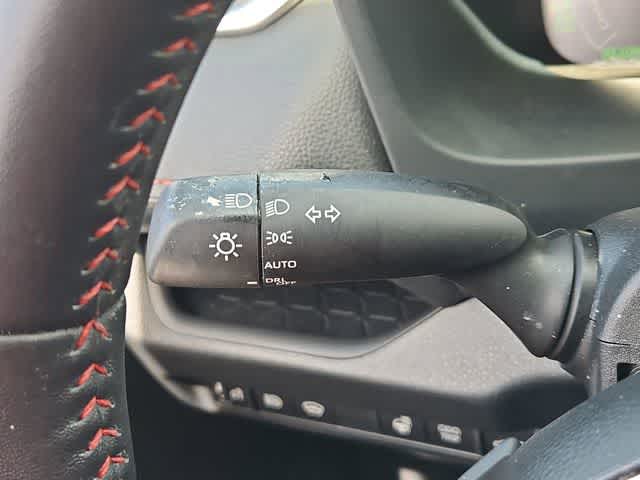 Thumbnail: 2025 Toyota RAV4 - 27