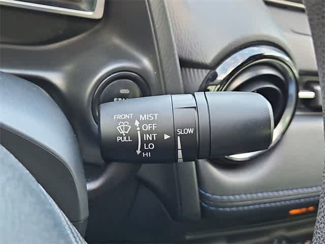 Thumbnail: 2017 Toyota Yaris iA - 24