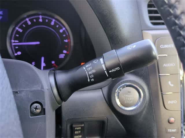 Thumbnail: 2014 Lexus IS - 27