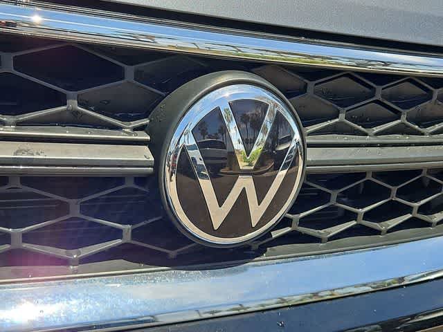 Thumbnail: 2022 Volkswagen Taos - 11
