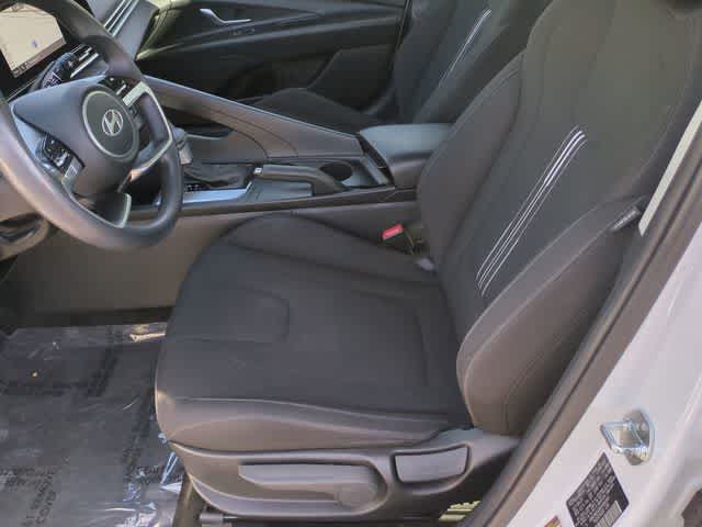 Thumbnail: 2024 Hyundai Elantra - 16