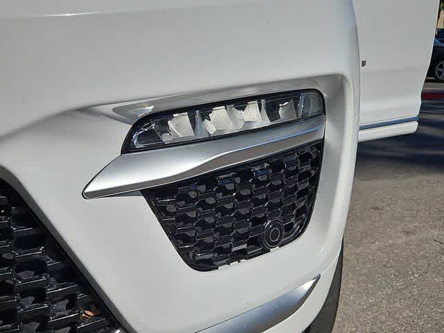 Thumbnail: 2022 Jeep Grand Cherokee - 11