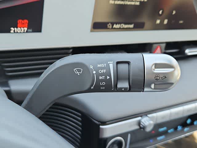 Thumbnail: 2023 Hyundai Ioniq 5 - 25