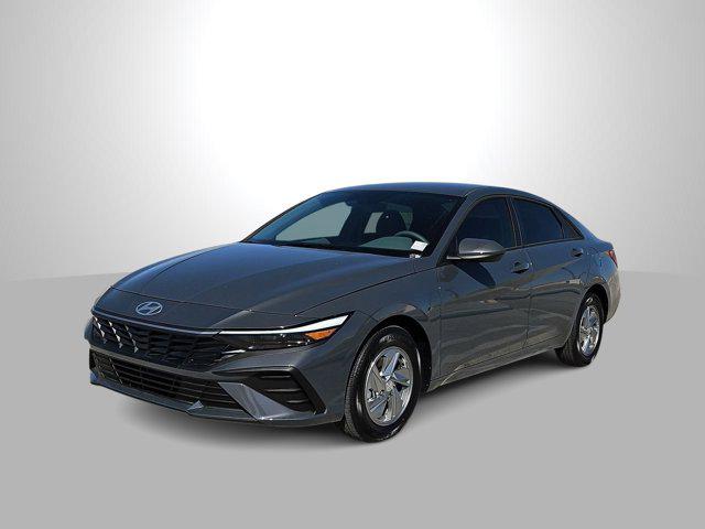 Thumbnail: 2026 Hyundai Elantra - 4