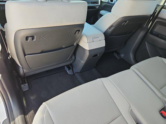 Thumbnail: 2026 Hyundai Santa Fe - 18