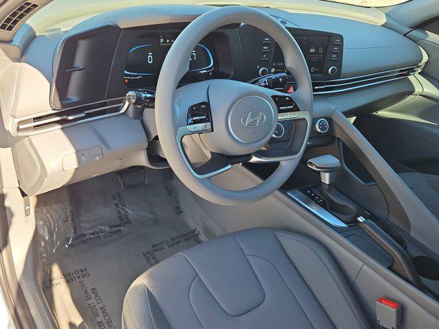 Thumbnail: 2026 Hyundai Elantra - 10