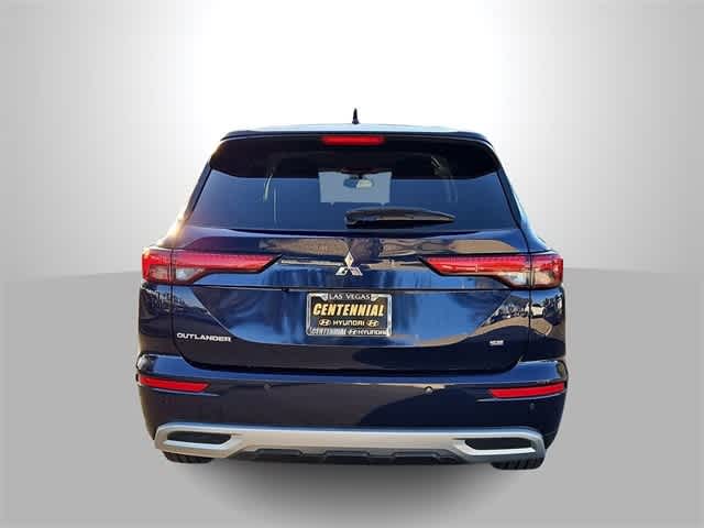 Thumbnail: 2022 Mitsubishi Outlander - 7